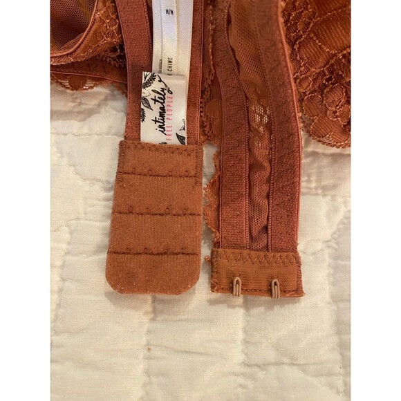 Intimately Free People Bra Bralette Sexy Lacy Halter Style Size Medium - Picture 7 of 9